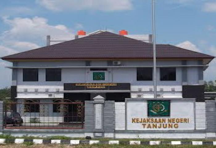 Mantan Kadisbun Tabalong Kalsel, Tersangka Korupsi